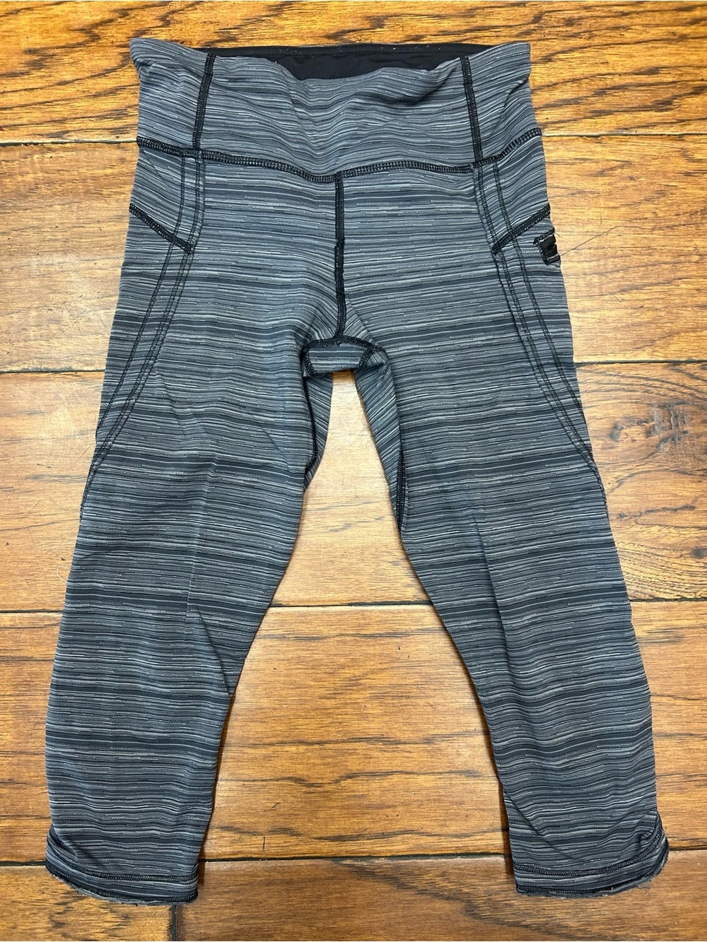 Lululemon run top speed crop leggings